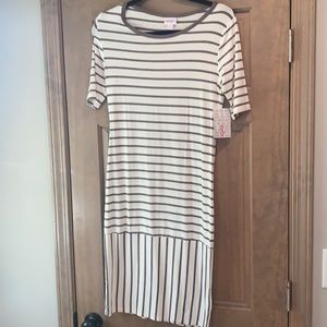 LULAROE JULIA DRESS NWT size small